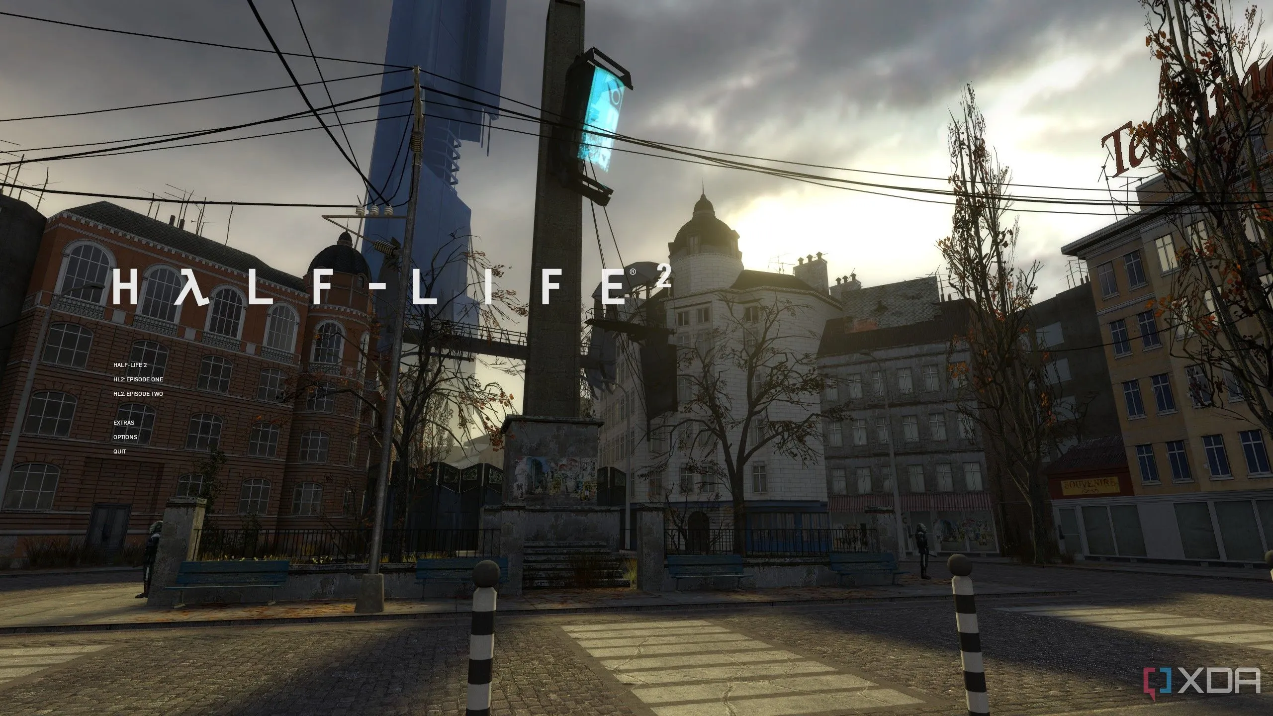 Ảnh chụp màn hình menu khởi động game Half-Life 2, gợi nhớ series huyền thoại của Valve.