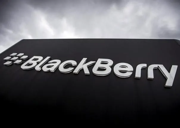 Biển hiệu BlackBerry trước trụ sở chính, biểu tượng của thương hiệu điện thoại huyền thoại với bàn phím vật lý