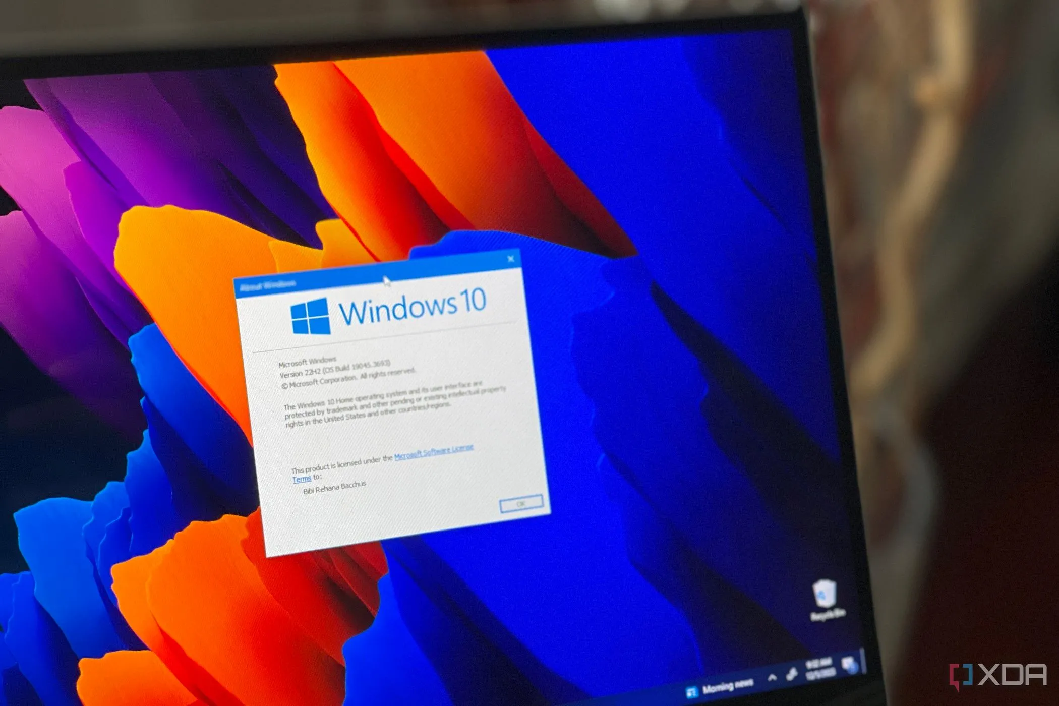 Biểu tượng Windows 10 trên máy tính xách tay Samsung