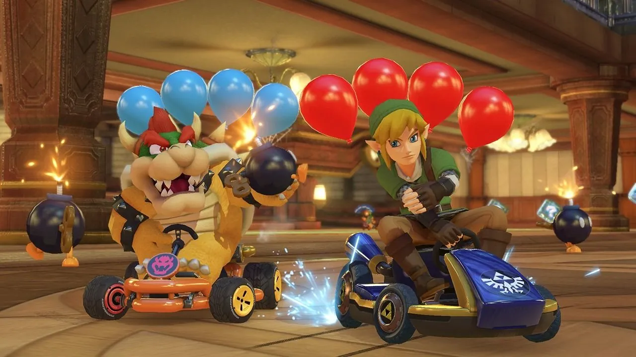 Bowser và Link đua trong Mario Kart 8 Deluxe, game bán chạy nhất của Nintendo Switch