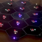 Cận cảnh bảng mạch điều khiển điện tử của dự án Calculus cho board game Settlers of Catan, sử dụng chip vi điều khiển RP2040