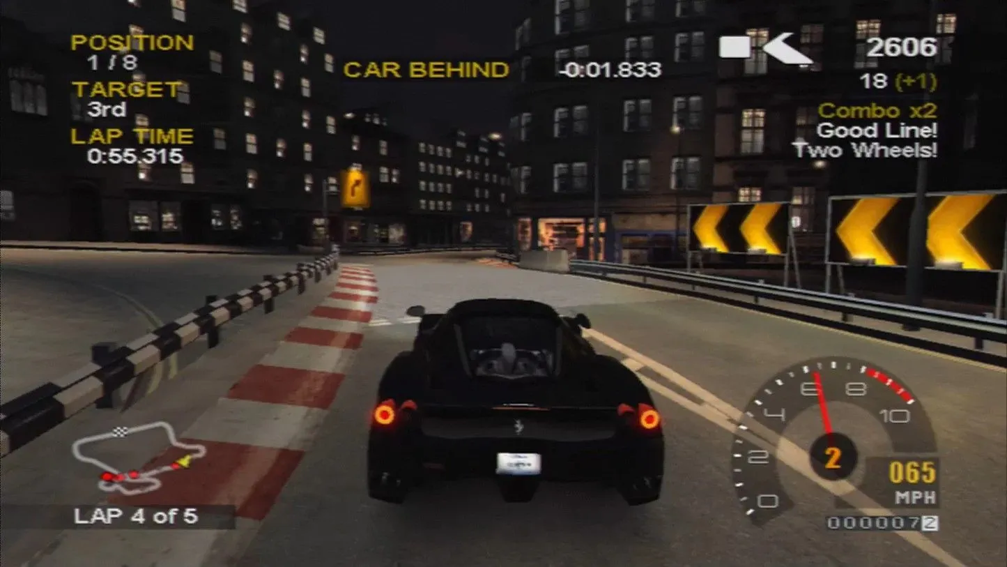 Chiếc xe đua thể thao tốc độ cao trong Project Gotham Racing 2 trên Xbox