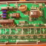 Chip CIC và PIF bên trong băng game phát triển Nintendo 64, minh họa cơ chế chống sao chép của N64