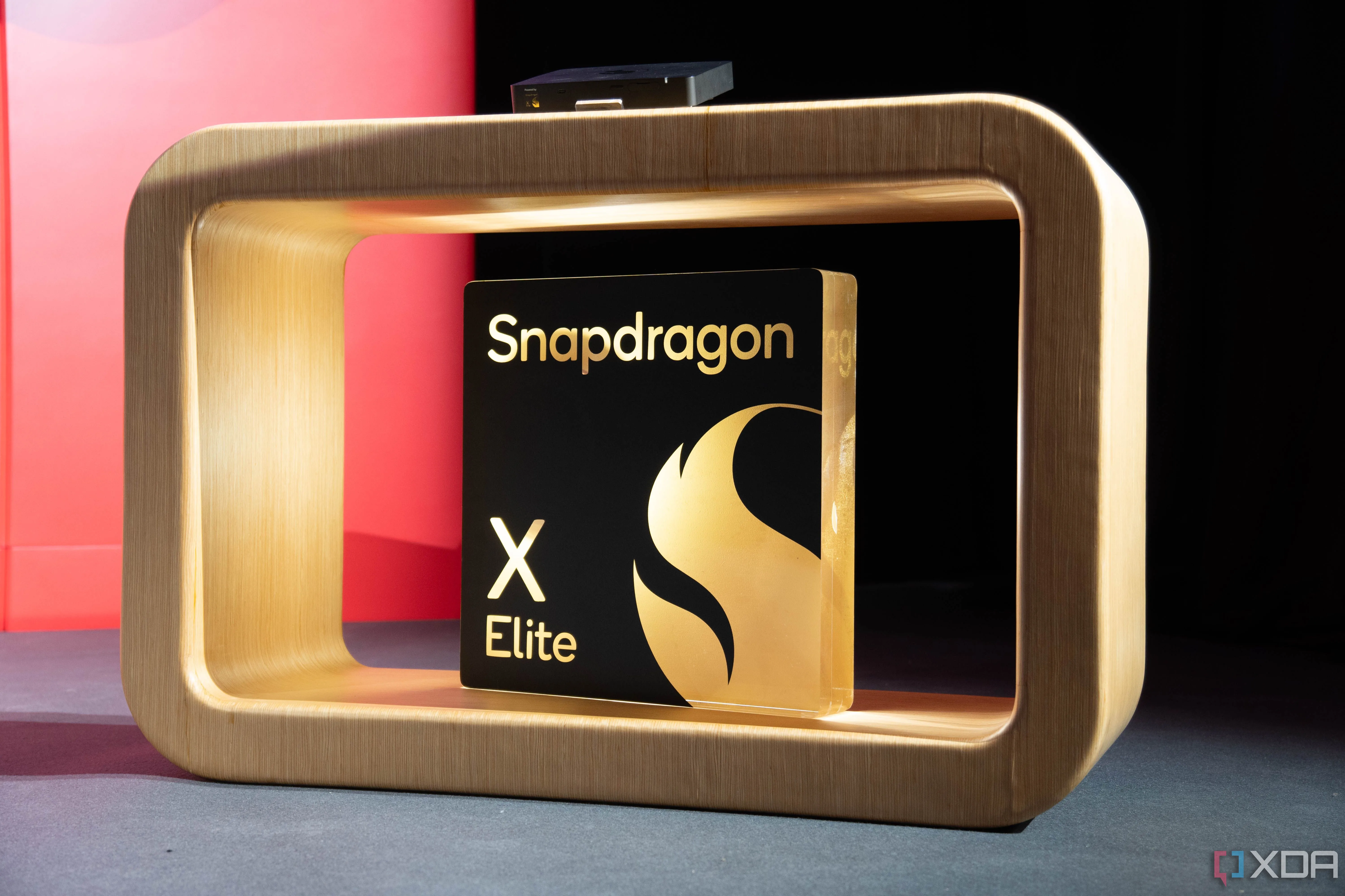 Chip Qualcomm Snapdragon X Elite cho hiệu suất trên nền tảng ARM