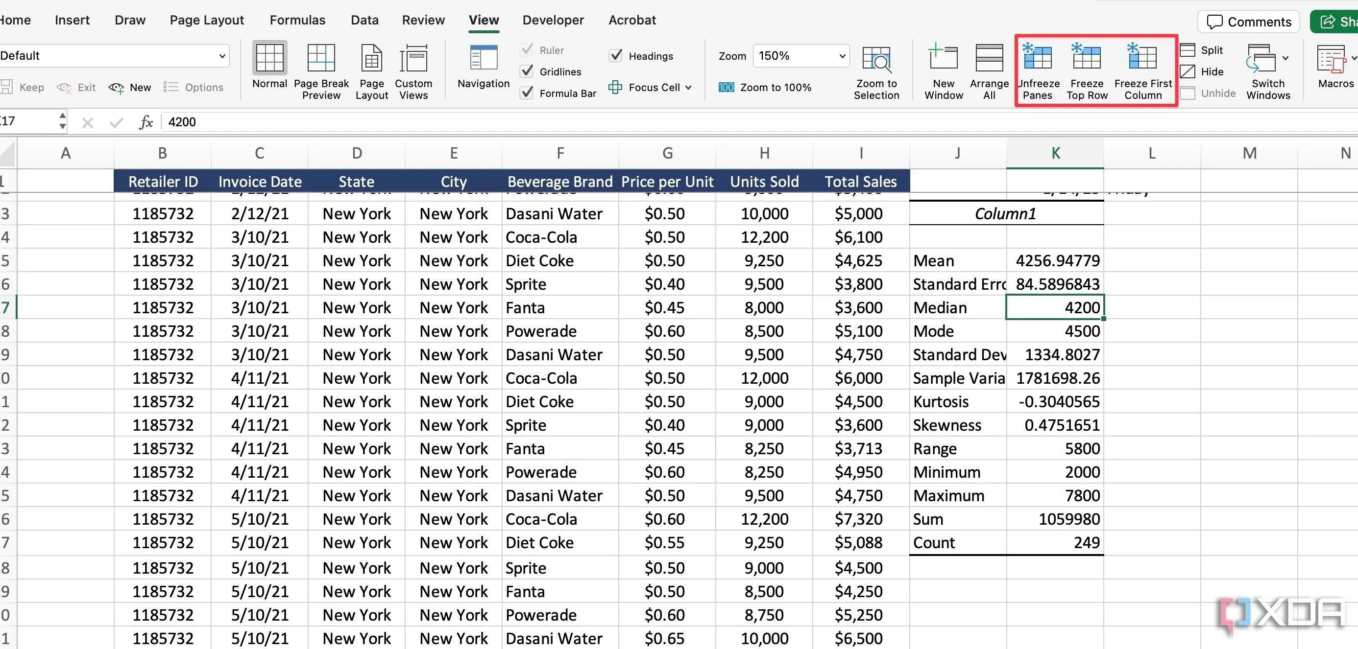 Giao diện Excel với tùy chọn đóng băng hàng và cột (Freeze Panes)