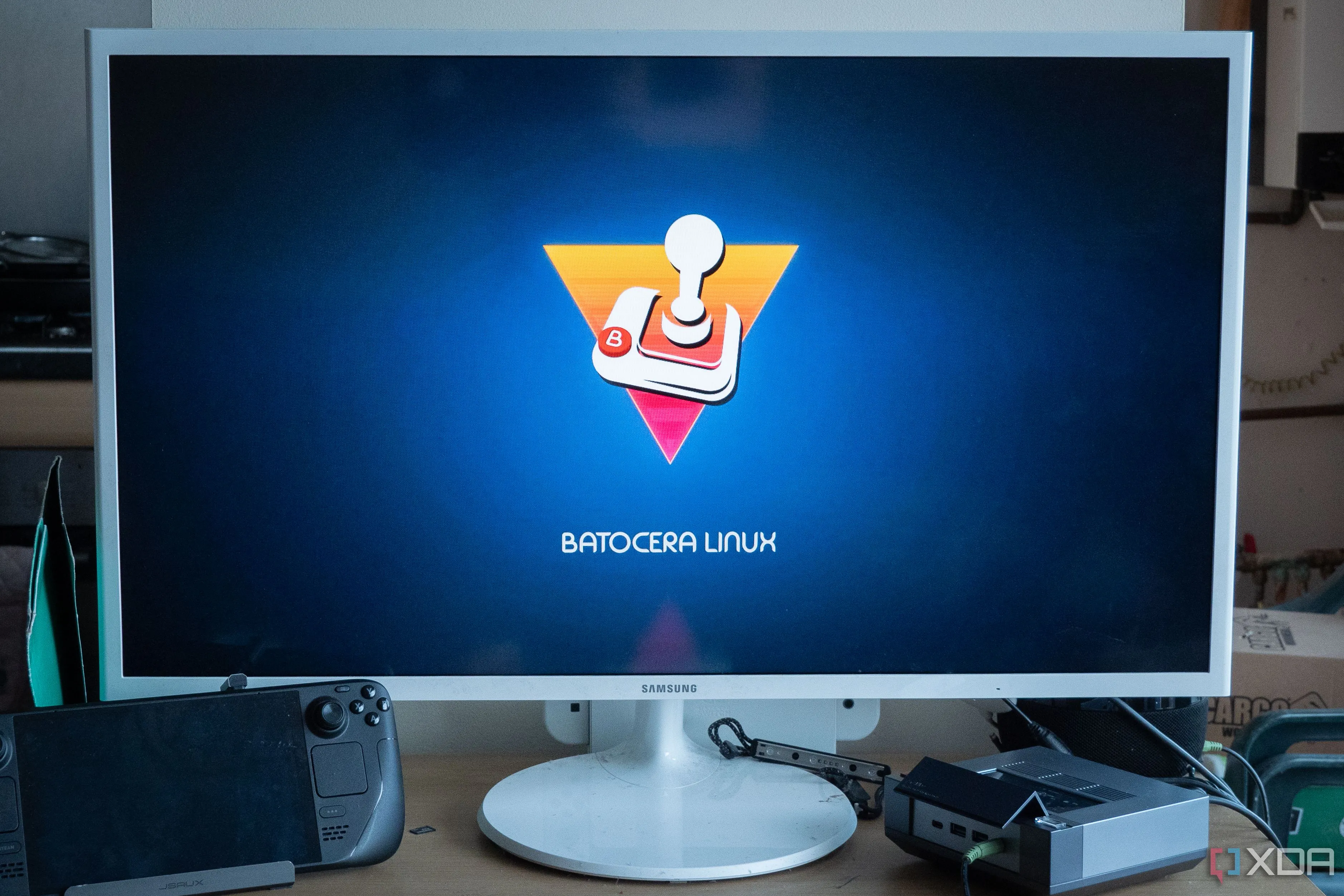 Giao diện khởi động của hệ điều hành Batocera Linux, nền tảng lý tưởng cho mini PC chơi game retro