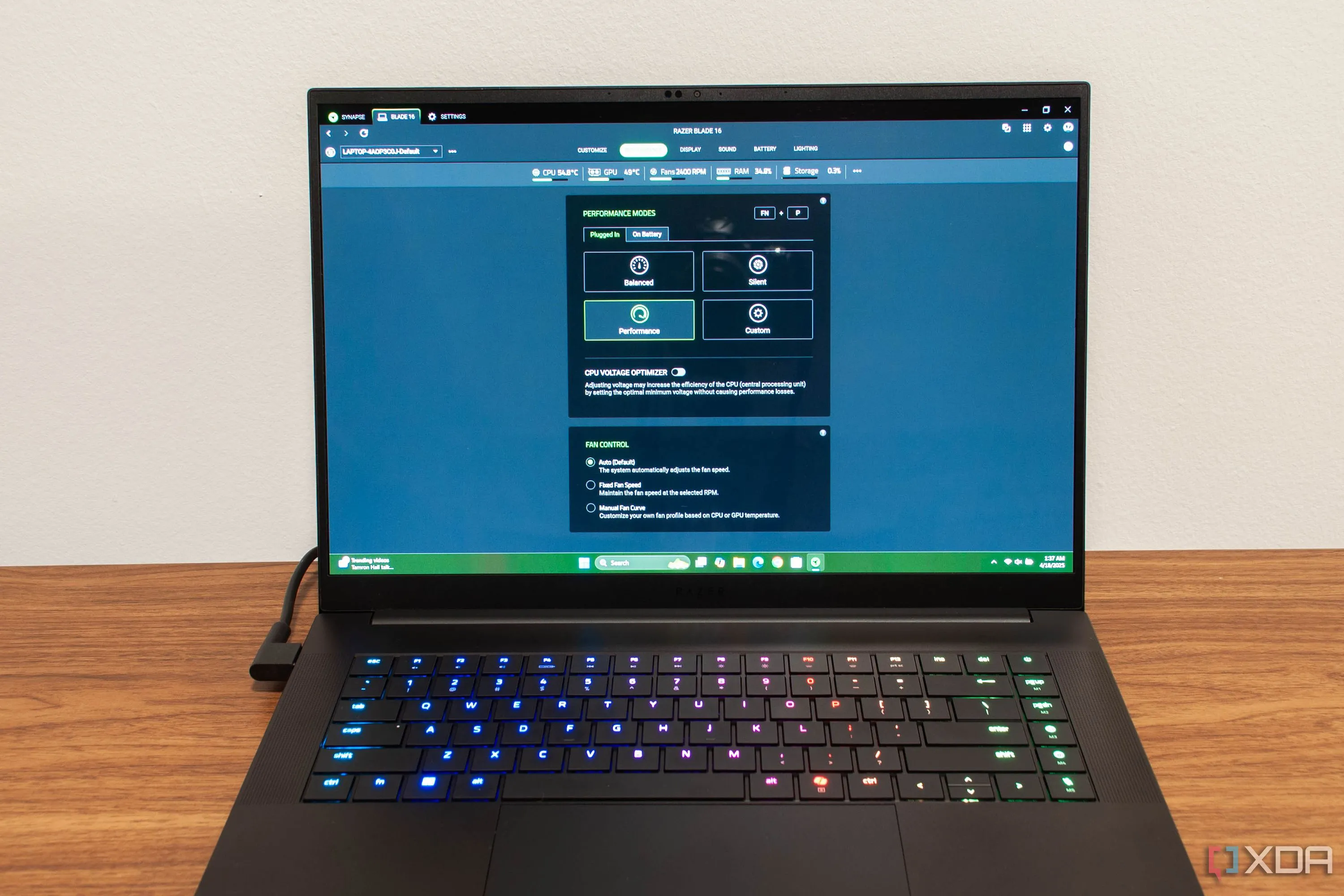 Giao diện phần mềm Razer Synapse trên laptop Razer Blade 16 (2025)