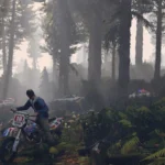 Nhân vật Trevor trong GTA V lái xe mô tô địa hình, minh họa chi tiết đồ họa cải thiện sau nâng cấp GTA 5 PC.