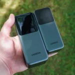 So sánh hai cục sạc dự phòng Ugreen Nexode, minh họa khả năng tiết kiệm điện của Mini PC