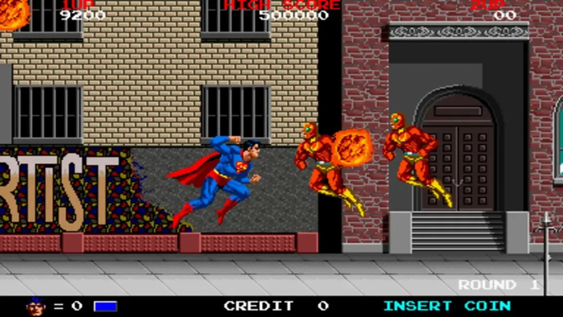 Superman chiến đấu với kẻ thù trong tựa game arcade Superman: The Video Game năm 1988