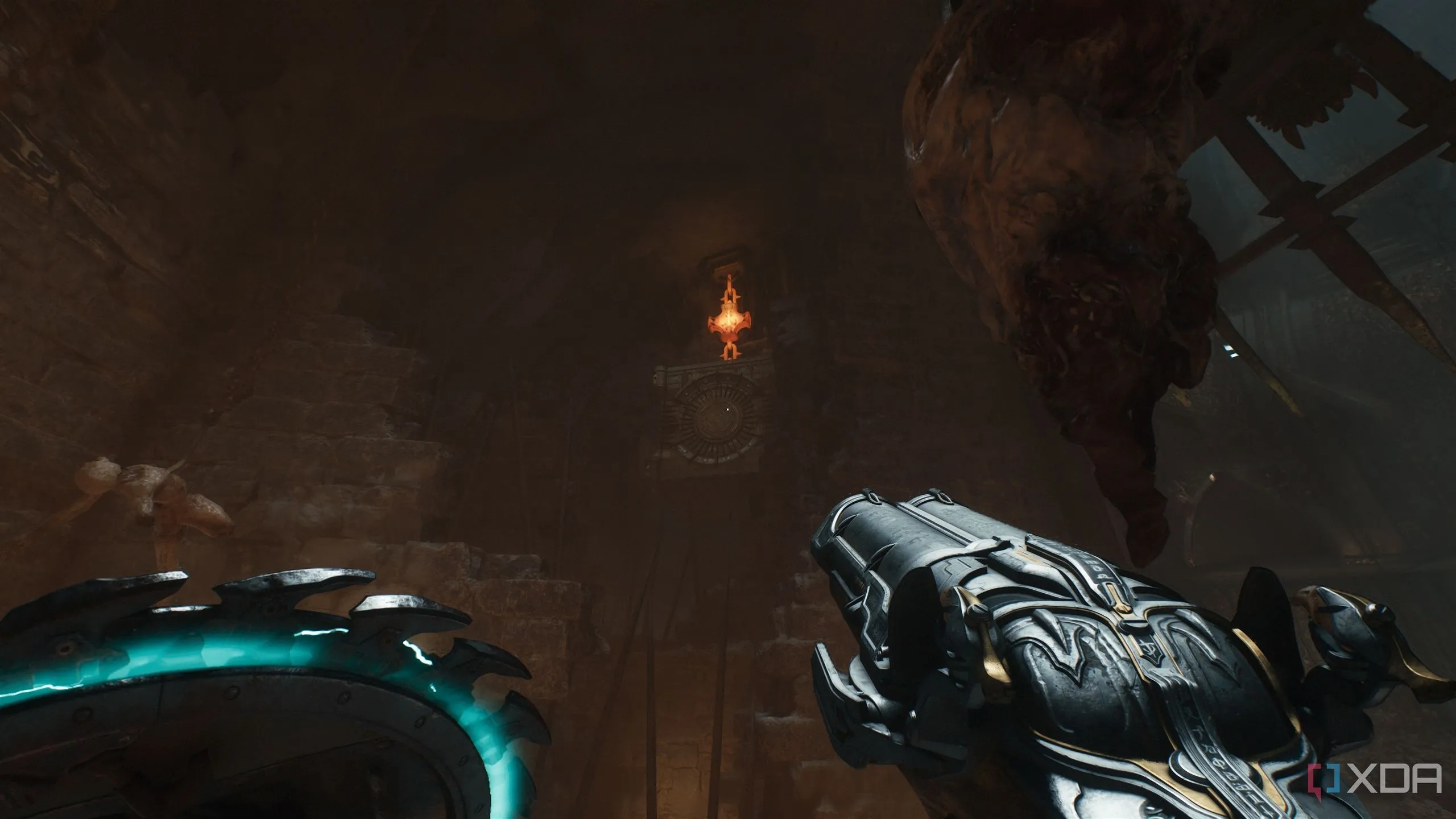 Thập giá kim loại nung nóng treo trên cao trong Chương 19 Doom: The Dark Ages