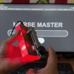 Thiết bị Morse Master Raspberry Pi hiển thị mã Morse bằng đèn LED cùng giao diện ứng dụng web