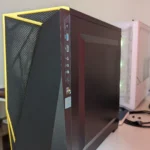 Vỏ case PC gaming hiện đại màu đen, minh họa cho sự thay đổi về thẩm mỹ và chức năng